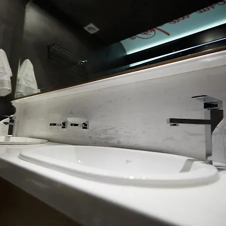 Veritas Boutique Art Hotel